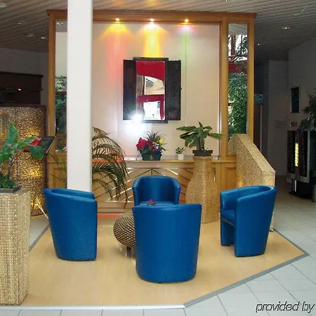 Le Cedre 3* بيش